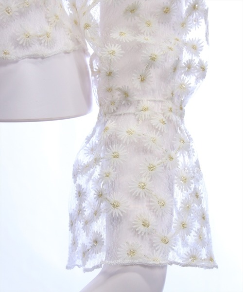 clear（クリア）の「フラワーレースカーディガン［骨格ウェーブ/シアー/刺繍/リボン］（カーディガン/ボレロ・レディース・オフホワイト・F）」の10枚目の写真