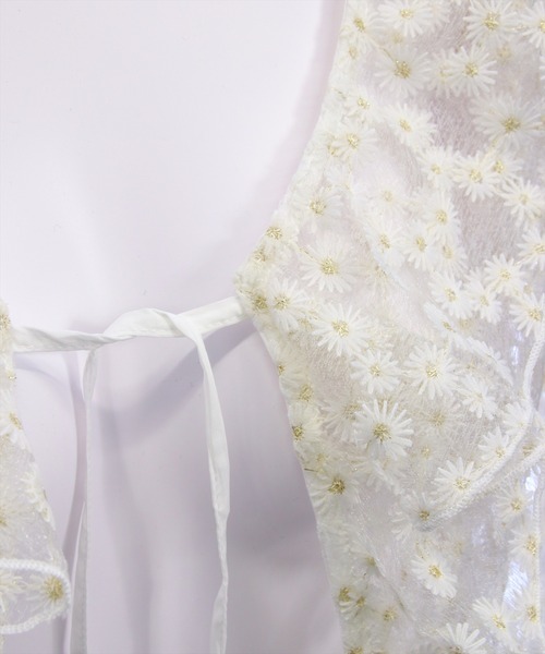 clear（クリア）の「フラワーレースカーディガン［骨格ウェーブ/シアー/刺繍/リボン］（カーディガン/ボレロ・レディース・オフホワイト・F）」の13枚目の写真