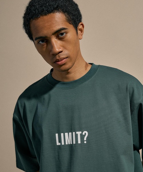 NUMERALS（ヌメラルズ）の「[NUMERALS]LIMIT SHORT SLEEVE T-SHIRT（Tシャツ/カットソー・メンズ・ブラック/ホワイト/グリーン・MEDIUM/LARGE）」の3枚目の写真