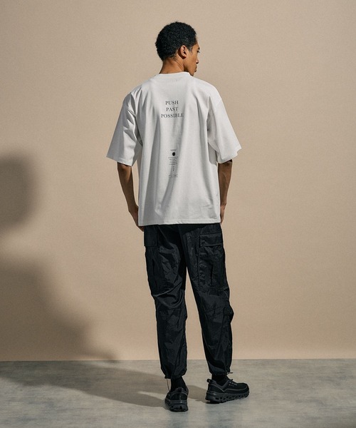 NUMERALS（ヌメラルズ）の「[NUMERALS]LIMIT SHORT SLEEVE T-SHIRT（Tシャツ/カットソー・メンズ・ブラック/ホワイト/グリーン・MEDIUM/LARGE）」の11枚目の写真