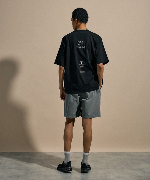 NUMERALS（ヌメラルズ）の「[NUMERALS]LIMIT SHORT SLEEVE T-SHIRT（Tシャツ/カットソー・メンズ・ブラック/ホワイト/グリーン・MEDIUM/LARGE）」の17枚目の写真