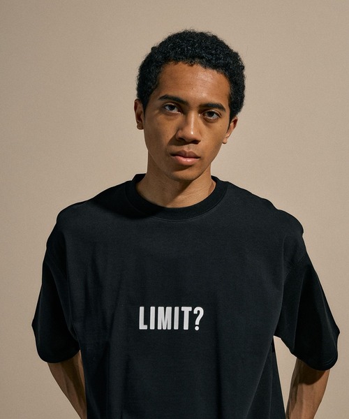 NUMERALS（ヌメラルズ）の「[NUMERALS]LIMIT SHORT SLEEVE T-SHIRT（Tシャツ/カットソー・メンズ・ブラック/ホワイト/グリーン・MEDIUM/LARGE）」の19枚目の写真
