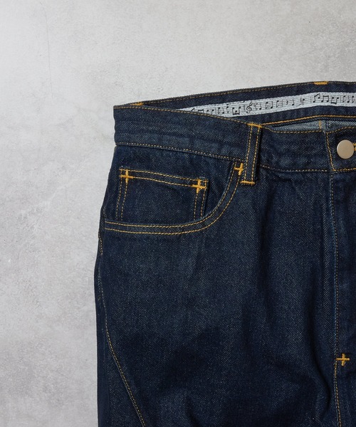 NUMBER (N)INE(ナンバーナイン)の「STRAIGHT DENIM JEANS ONE WASH / ストレート デニム ジーンズ ワンウォッシュ(デニムパンツ・メンズ・ブラック/インディゴブルー・2/3/4)」の14枚目の写真