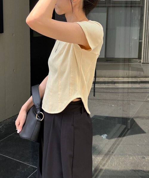 CAPRICIEUX LE'MAGE(カプリシューレマージュ)の「コルセットT(Tシャツ/カットソー・レディース・ホワイト/イエロー/ブラウン/ブラック・FREE)」の6枚目の写真