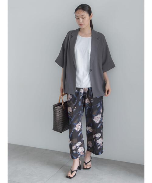 Te chichi(テチチ)の「麻調ハーフスリーブジャケット(ノーカラージャケット・レディース・グレー/ベージュ/ブラック・F)」の5枚目の写真