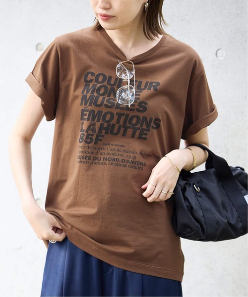 SLOBE IENA(スローブイエナ)の「《追加》La Hutte/ラ ユット SLOBE別注 ロゴTシャツ(Tシャツ/カットソー・レディース・ブラウン/チャコールグレー・FREE)」の2枚目の写真