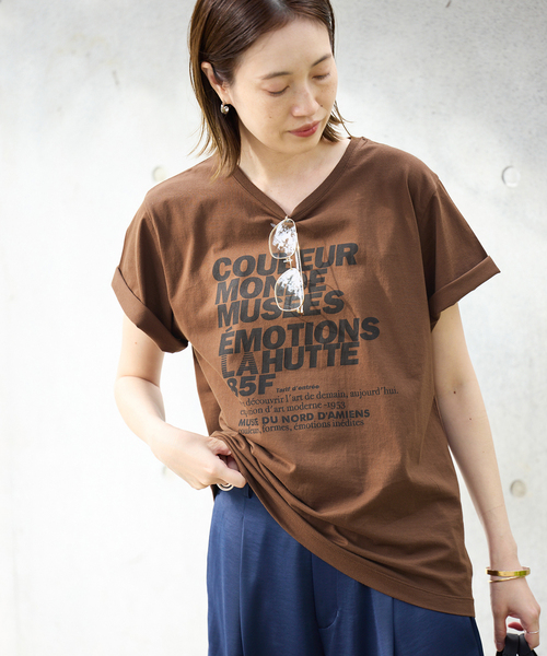 SLOBE IENA(スローブイエナ)の「《追加》La Hutte/ラ ユット SLOBE別注 ロゴTシャツ(Tシャツ/カットソー・レディース・ブラウン/チャコールグレー・FREE)」の16枚目の写真