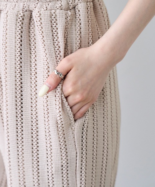 mil(ミル)の「透かし編み ストライプ レースパンツ【587215】(その他パンツ・レディース・オフホワイト/ブラック/グレイッシュベージュ・S-Short/S-Regular/M-Short)」の19枚目の写真
