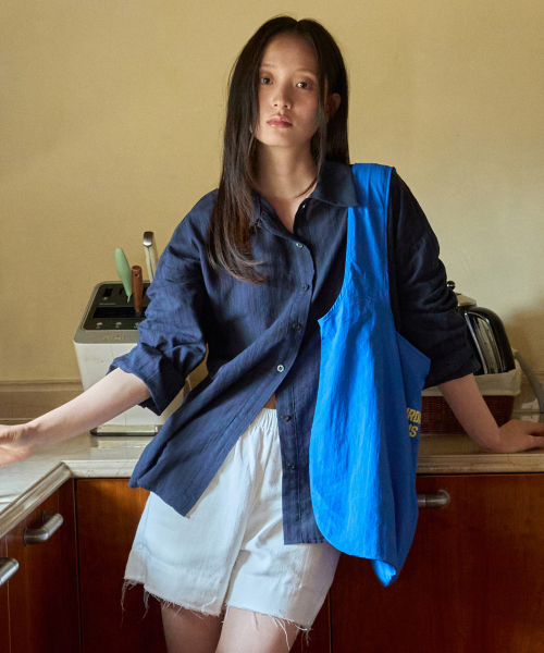 WEDNESDAYOASISFORWOMEN(ウェンズデー オアシス フォー ウーマン)の「ウィークデイズ カラー ナイロン ショルダーバッグ_BLUE(WB6AC05)(ショルダーバッグ・レディース・ブルー・FREE)」の3枚目の写真