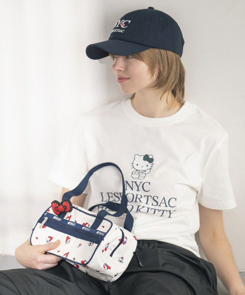 LeSportsac（レスポートサック）の「【LeSportsac×Hello Kitty】NYC Tシャツ（Tシャツ/カットソー・レディース・ネイビー/ホワイト・MEDIUM/SMALL）」の8枚目の写真