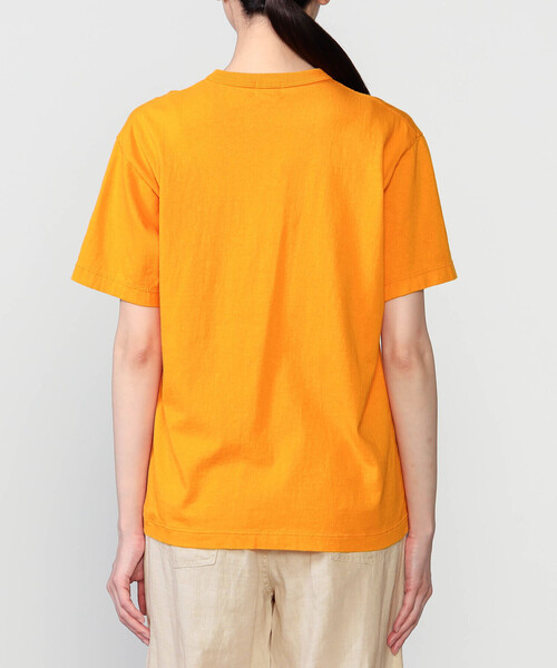 WHITESVILLE(ホワイツビル)の「WHITESVILLE | コットン天竺 プリントTシャツ WOMEN(Tシャツ/カットソー・レディース・グレー/イエロー系その他・S)」の4枚目の写真