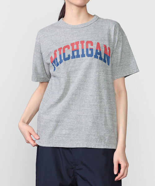 WHITESVILLE(ホワイツビル)の「WHITESVILLE | コットン天竺 プリントTシャツ WOMEN(Tシャツ/カットソー・レディース・グレー/イエロー系その他・S)」の2枚目の写真