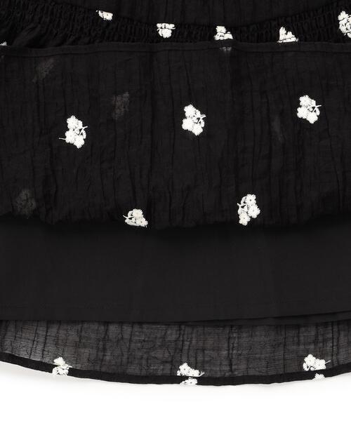 FREE'S MART(フリーズマート)の「◆ シアー小花刺繍シャーリングギャザーキャミワンピース(ワンピース・レディース・ブラック/ホワイト/ブルー・FREE)」の14枚目の写真