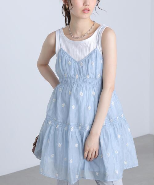 FREE'S MART(フリーズマート)の「◆ シアー小花刺繍シャーリングギャザーキャミワンピース(ワンピース・レディース・ブラック/ホワイト/ブルー・FREE)」の17枚目の写真