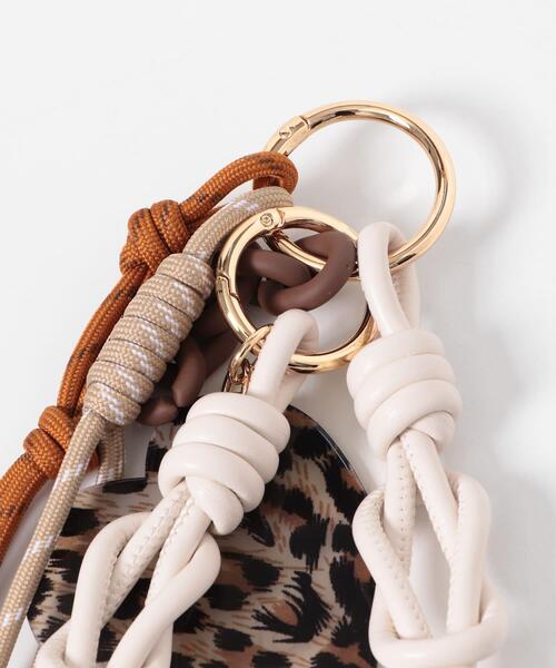 URBAN RESEARCH ROSSO WOMEN（アーバンリサーチ　ロッソ）の「VIOLAd’ORO　アクリルコードバッグチャーム（キーホルダー・レディース・ホワイト系その他/ブラック系その他/ベージュ系その他・-）」の6枚目の写真