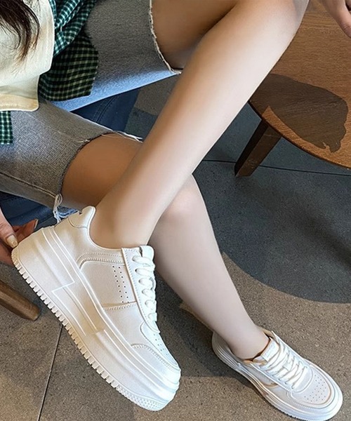 Lace Ladies(レースレディース)の「レザー調 ボリューム レースアップ 厚底 スニーカー(スニーカー・レディース・ホワイト・25cm/24.5cm/24cm/23.5cm/22.5cm/23cm)」の10枚目の写真