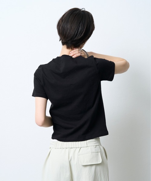 NUJOH(ヌゾ)の「Logo Crop Tee / ロゴクロップドTシャツ(Tシャツ/カットソー・レディース・ブラック/ミント/ホワイト・FREE)」の17枚目の写真