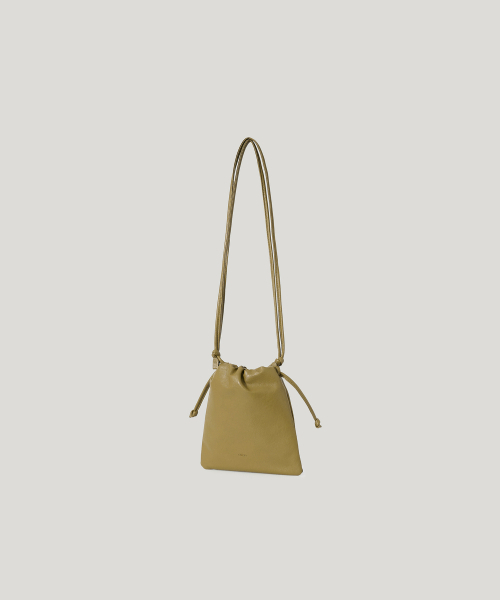 OVHEE（オヴェイ）の「ヌアミニクロスバッグ Nua Mini Cross Bag（メッセンジャーバッグ・レディース・オリーブ/アイボリー・FREE）」の16枚目の写真