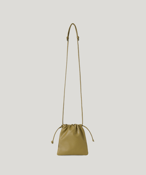 OVHEE（オヴェイ）の「ヌアミニクロスバッグ Nua Mini Cross Bag（メッセンジャーバッグ・レディース・オリーブ/アイボリー・FREE）」の17枚目の写真