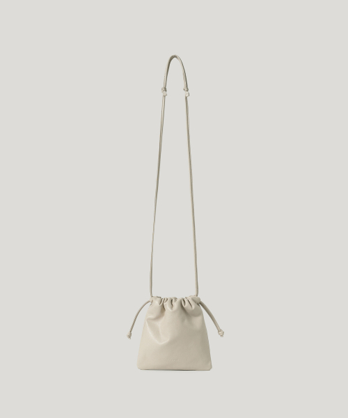 OVHEE（オヴェイ）の「ヌアミニクロスバッグ Nua Mini Cross Bag（メッセンジャーバッグ・レディース・オリーブ/アイボリー・FREE）」の20枚目の写真