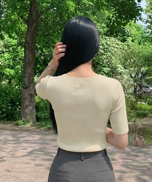 PRIVATE BEACH(プライベートビーチ)の「キーネック5分袖サマーニットトップス(ニット/セーター・レディース・オフホワイト/ブラック/ライトピンク・FREE)」の7枚目の写真