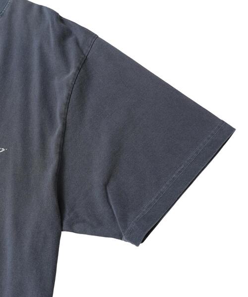 CONVERSE TOKYO（コンバーストウキョウ）の「BACK FLOWER PRINT TEE（Tシャツ/カットソー・レディース・レッド/ブルー/ブラック・MEDIUM/SMALL）」の17枚目の写真