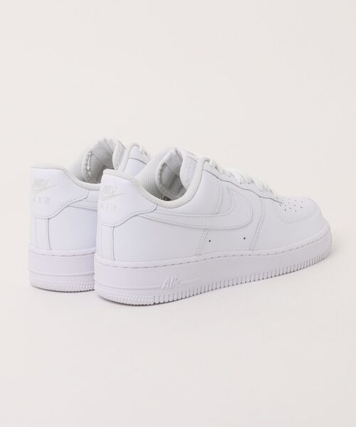 NIKE（ナイキ）の「【NIKE】CW2288-111 NIKE AIR FORCE 1 '07 エア フォース 1 '07（スニーカー・メンズ・ホワイト・28/27.5/27/26.5/28.5）」の2枚目の写真