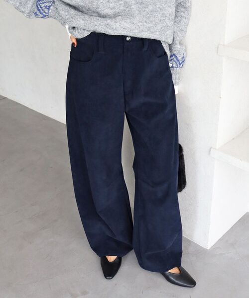 le.coeur blanc（ルクールブラン）の「コーデュロイカーブパンツ（その他パンツ・レディース・ネイビー/オフホワイト・38/36）」の11枚目の写真