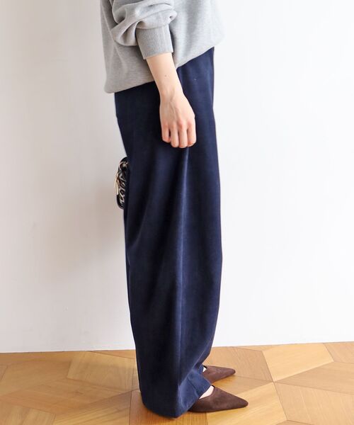 le.coeur blanc（ルクールブラン）の「コーデュロイカーブパンツ（その他パンツ・レディース・ネイビー/オフホワイト・38/36）」の15枚目の写真