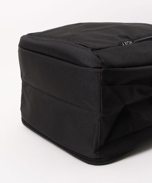 ROXY(ロキシー)の「ROXY GO OUT Ⅱ (最大30L) バックパック リュック 【2026年秋冬モデル】/ロキシー(バックパック/リュック・レディース・ピンク/ブルー/ブラック・FREE)」の5枚目の写真