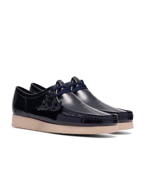 Clarks(クラークス)の「WALLABEE 2604 NAVY PATENT(スニーカー・メンズ・ブラック・25.5cm/27.0cm)」の1枚目の写真