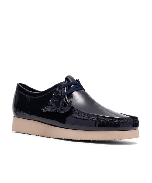 Clarks(クラークス)の「WALLABEE 2604 NAVY PATENT(スニーカー・メンズ・ブラック・25.5cm/27.0cm)」の6枚目の写真