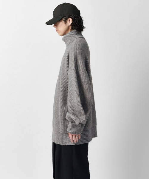 Lui's(ルイス)の「【Neucon】OVERTOP LOOSE TURTLENECK KNIT / 畦編みオーバートップルーズタートルネックニット(ニット/セーター・メンズ・ブラウン/ブラック/ネイビー/グレー・2/1)」の21枚目の写真