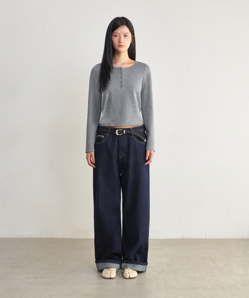 GLW（ジーエルダブリュ）の「[w] ステディワッフルスリムヘンリーネックTシャツグレー（Tシャツ/カットソー・レディース・その他・FREE）」の4枚目の写真