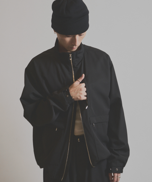 WISM(ウィズム)の「WISM ORIGINAL PRODUCT GABARDINE FIELD JACKET(ブルゾン・メンズ・ブラック・MEDIUM/LARGE)」の2枚目の写真