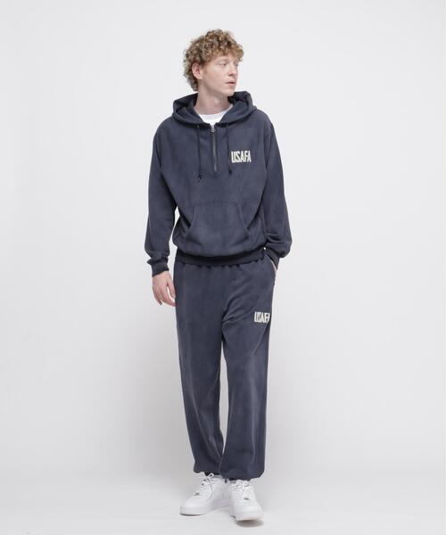 AVIREX（アヴィレックス）の「FADED USAFA HALF ZIP HOODIE / フェード ユーエスエアフォース ハーフジップ フーディ / AVIREX / アヴィレックス（パーカー・メンズ・チャコールグレー/ネイビー・L/M/XL/2XL）」の4枚目の写真