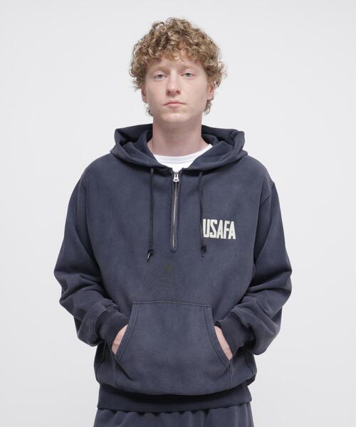 AVIREX（アヴィレックス）の「FADED USAFA HALF ZIP HOODIE / フェード ユーエスエアフォース ハーフジップ フーディ / AVIREX / アヴィレックス（パーカー・メンズ・チャコールグレー/ネイビー・L/M/XL/2XL）」の19枚目の写真