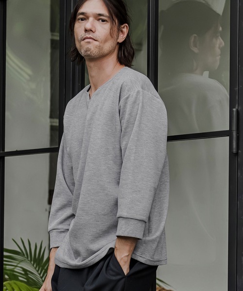 CAMBIO(カンビオ)の「mlt5877- ポンチ7分袖キーネックカットソー(BP-BFA0162)(Tシャツ/カットソー・メンズ・ホワイト/ブラック/ネイビー/グレー・S/M/L)」の3枚目の写真