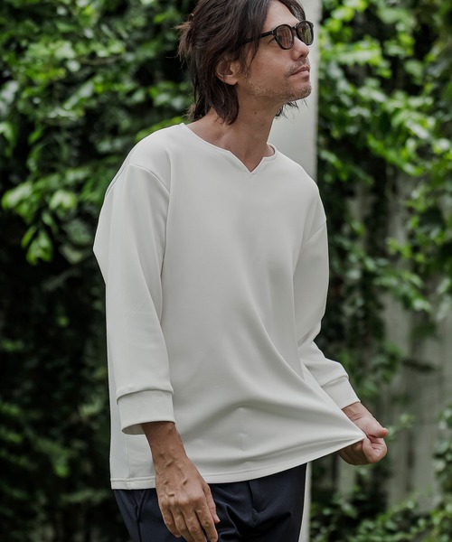 CAMBIO(カンビオ)の「mlt5877- ポンチ7分袖キーネックカットソー(BP-BFA0162)(Tシャツ/カットソー・メンズ・ホワイト/ブラック/ネイビー/グレー・S/M/L)」の2枚目の写真