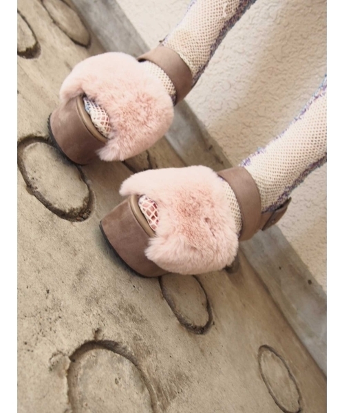 merry jenny（メリージェニー）の「エコｆｕｒ厚底サンダル（その他シューズ・レディース・パープル/パープル系その他2/ブラック/ベージュ・MEDIUM/SMALL/LARGE）」の3枚目の写真