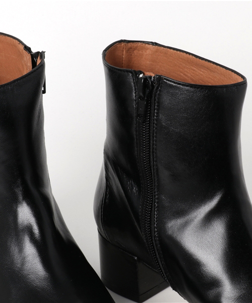 MOHI（モヒ）の「MOHI(モヒ)  ショートブーツ（ブーツ・レディース・キャメル/ブラック・37/38/36）」の5枚目の写真