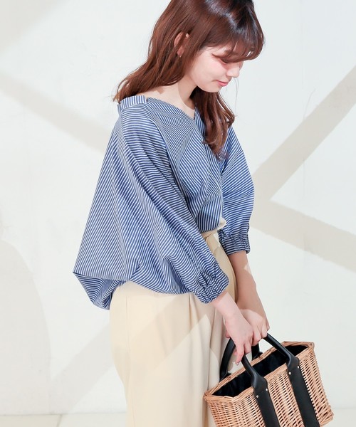 natural couture（ナチュラルクチュール）の「袖口ゴムドルマンスキッパー（シャツ/ブラウス・レディース・カーキ/アイボリー/その他・FREE）」の7枚目の写真