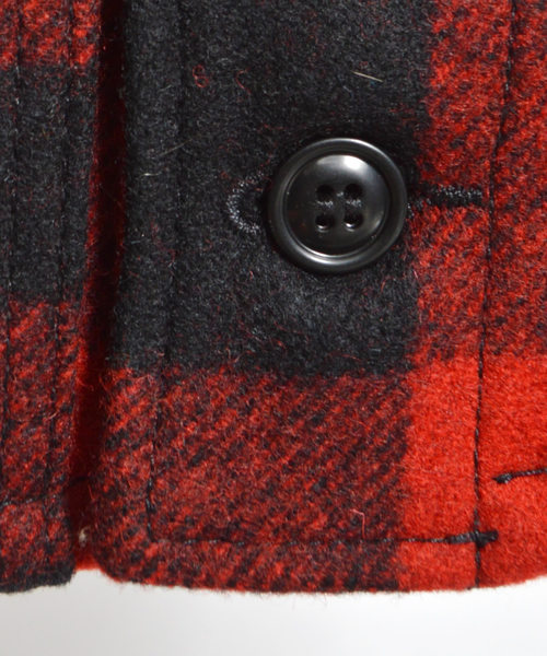 FILSON(フィルソン)の「FILSON / フィルソン マッキーノ ウール ベスト MACKINAW WOOL BEST(ベスト・メンズ・ネイビー/レッド/チャコール・S/M/L)」の14枚目の写真