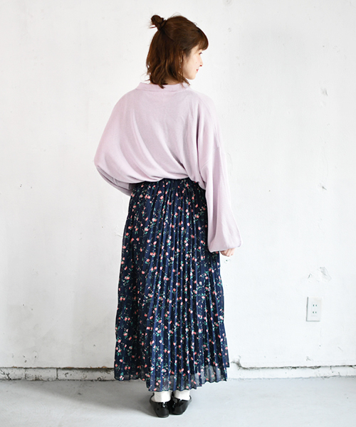 PairPair(ペアペア)の「袖ボリュームニットポロシャツ(ポロシャツ・レディース・ライトグレー/ブラック/ラベンダー・FREE)」の5枚目の写真