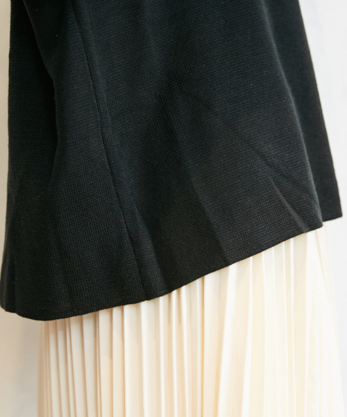 PairPair(ペアペア)の「袖ボリュームニットポロシャツ(ポロシャツ・レディース・ライトグレー/ブラック/ラベンダー・FREE)」の10枚目の写真