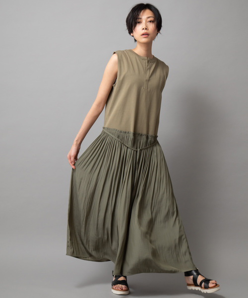 Munich(ミューニック)の「ノースリーブトップスXプリーツスカート異素材切替え2wayワンピース(ワンピース・レディース・ホワイト/ネイビー/カーキ/オレンジ/クリーム・FREE)」の13枚目の写真