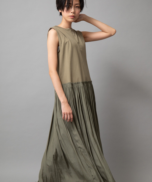 Munich(ミューニック)の「ノースリーブトップスXプリーツスカート異素材切替え2wayワンピース(ワンピース・レディース・ホワイト/ネイビー/カーキ/オレンジ/クリーム・FREE)」の7枚目の写真