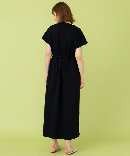 UNITED TOKYO（ユナイテッドトウキョウ）の「スキッパーマキシワンピース（ワンピース・レディース・ブラック/ベージュ/ブラウン・1）」の6枚目の写真