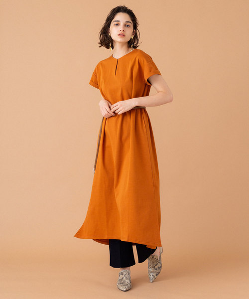 UNITED TOKYO（ユナイテッドトウキョウ）の「スキッパーマキシワンピース（ワンピース・レディース・ブラック/ベージュ/ブラウン・1）」の22枚目の写真