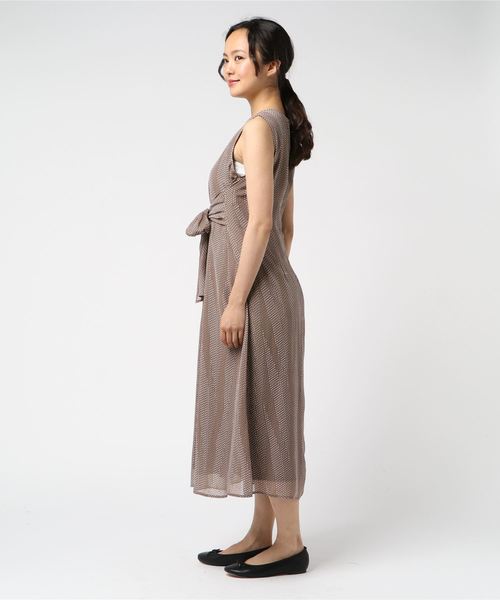 A/C DESIGN BY ALPHA CUBIC(エーシーデザインバイアルファキュービック)の「※TVで紹介されました※【WASHABLEシリーズ】ウエストリボンワンピース(ワンピース・レディース・ベージュ/ネイビー/ブラック・11号/9号)」の5枚目の写真